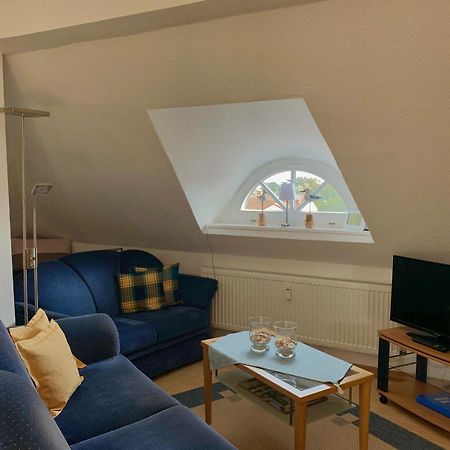 Villa Exss - Wohnung Harmonie ゼーバート・ヘリングスドルフ エクステリア 写真